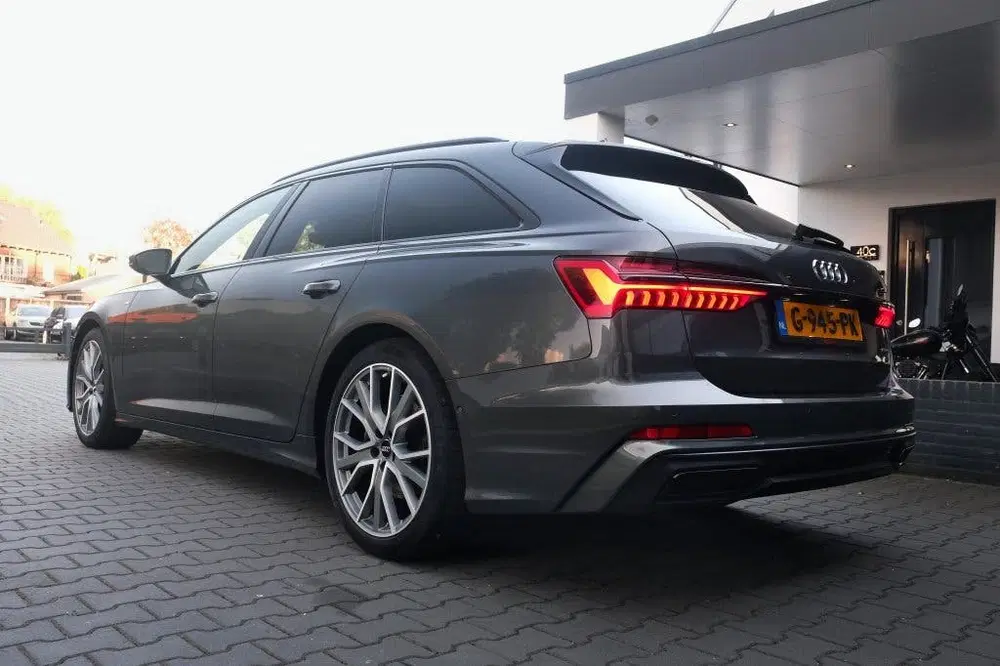 Audi A6 55 TFSI 340pk V6 Quattro Sport S-line uit 2019, foto 5