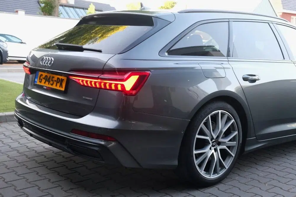 Audi A6 55 TFSI 340pk V6 Quattro Sport S-line uit 2019, foto 6