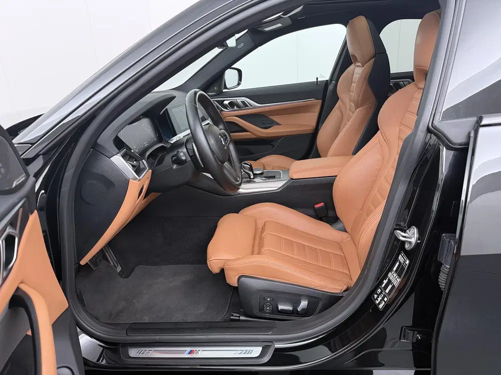 BMW 4-serie 4-serie Gran Coupé M440i xDrive uit 2022, foto 4