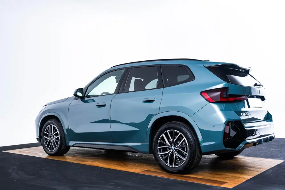 BMW iX1 eDrive20 67 kWh M Sport Edition Driving As uit 2025, foto 13
