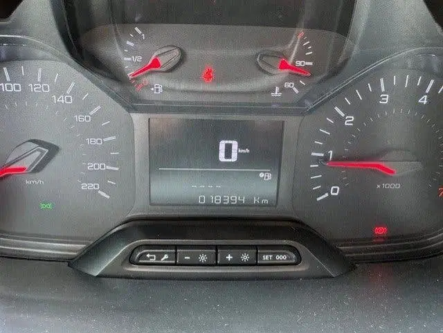 Peugeot Partner 1.2 Airco uit 2021, foto 8