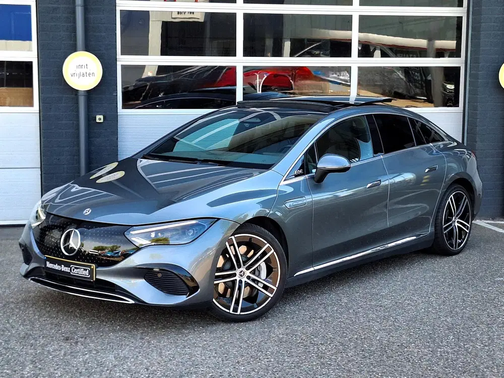Mercedes-Benz EQE 300 Luxury Line uit 2024, foto 2