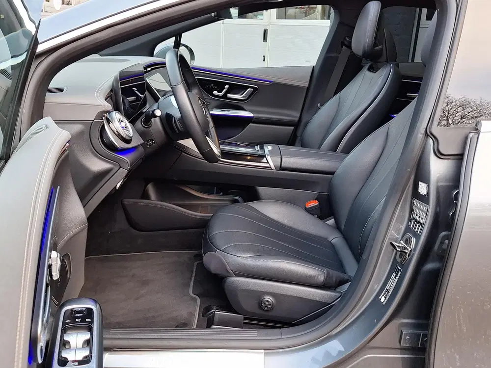 Mercedes-Benz EQE 300 Luxury Line uit 2024, foto 5