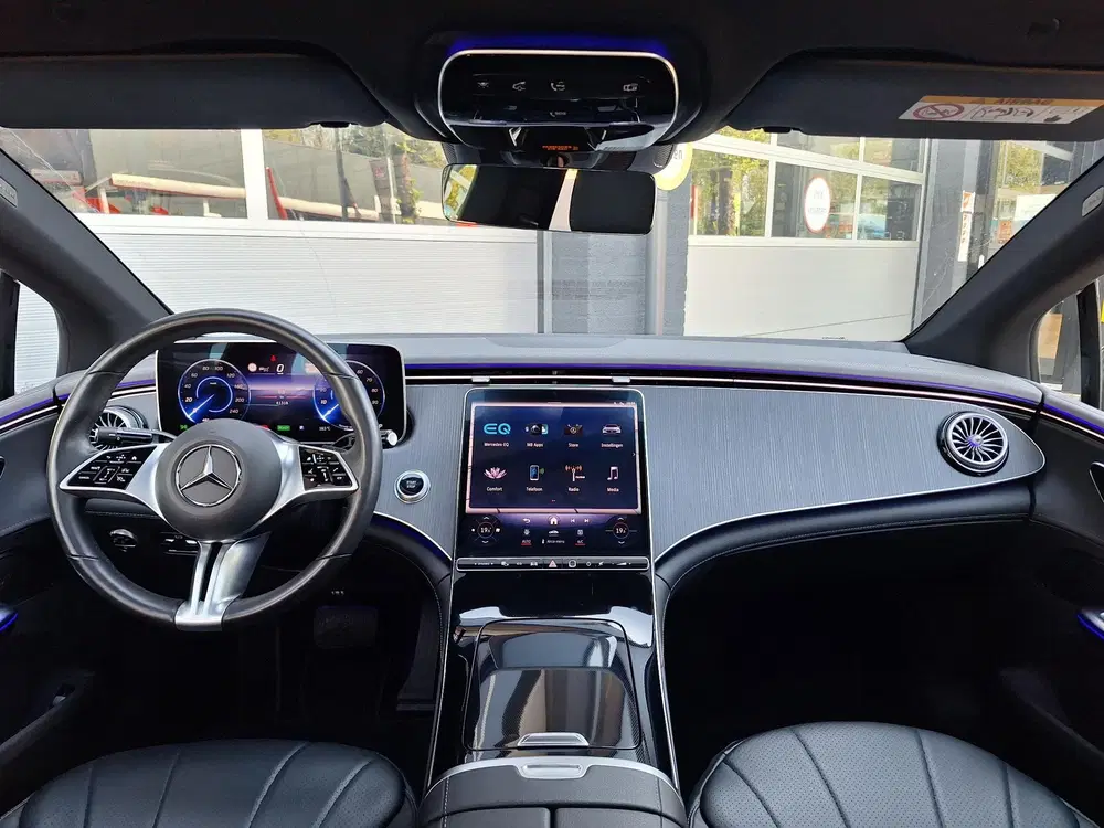Mercedes-Benz EQE 300 Luxury Line uit 2024, foto 8