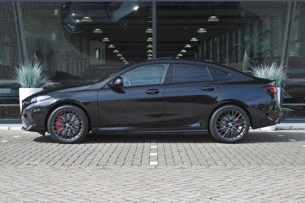 BMW 2-serie Coupé 220 M Sport Automaat uit 2026, foto 15