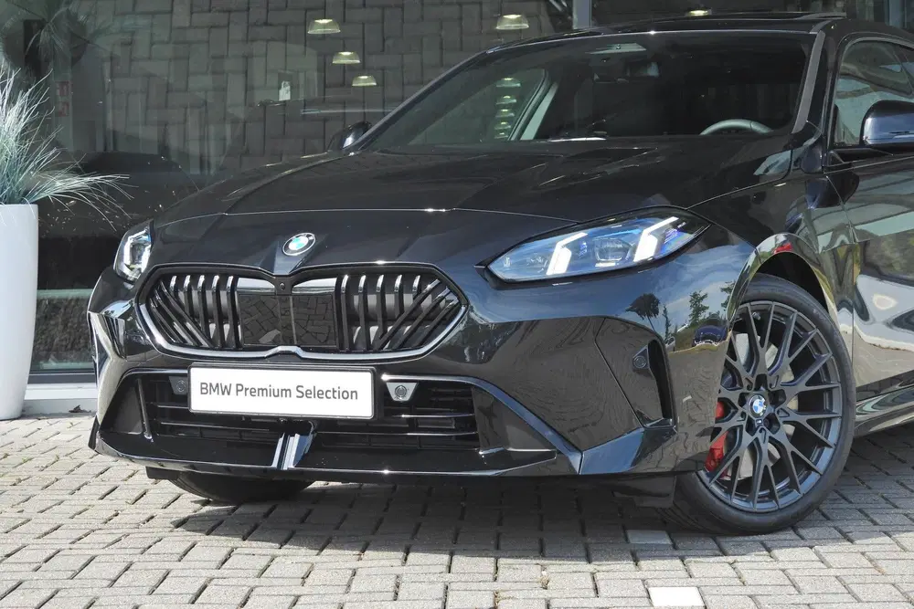 BMW 2-serie Coupé 220 M Sport Automaat uit 2026, foto 2