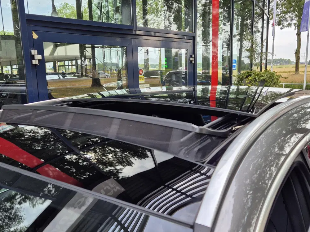 Mercedes-Benz GLA AUTOMAAT uit 2023, foto 11