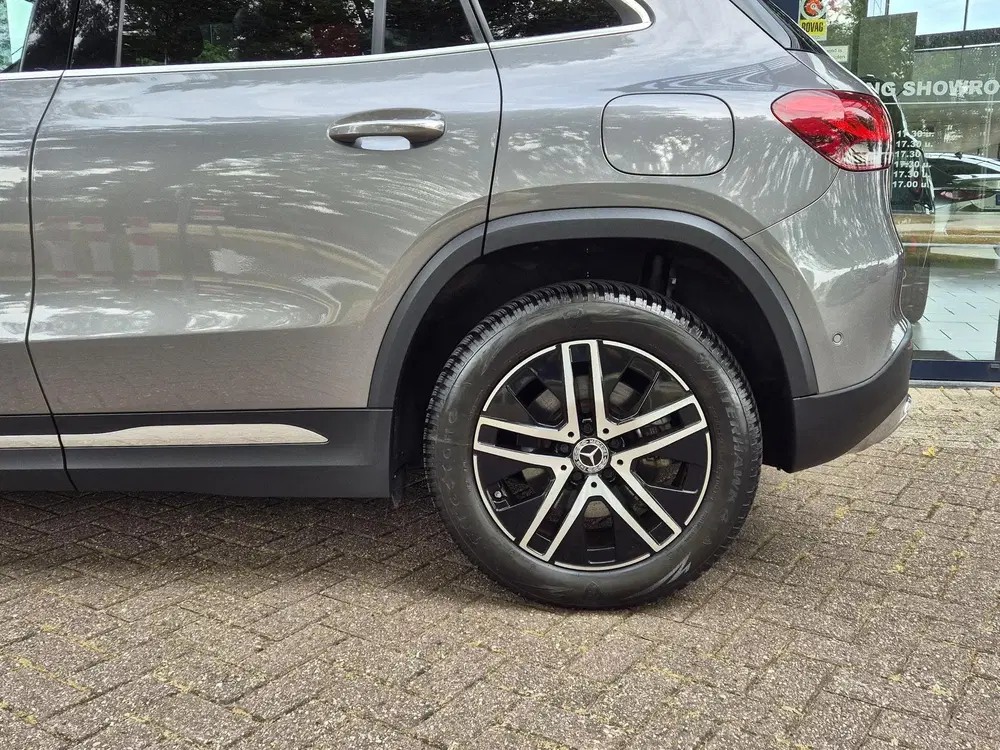 Mercedes-Benz GLA AUTOMAAT uit 2023, foto 12