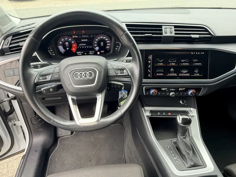 Audi Q3 35 TFSI Advanced edition uit 2022, foto 5