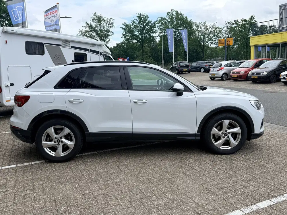 Audi Q3 35 TFSI Advanced edition uit 2022, foto 8