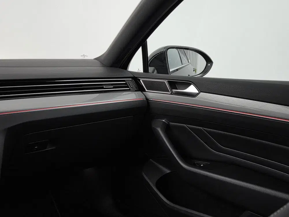 Volkswagen Passat 1.4 TSI PHEV GTE Business uit 2023, foto 14