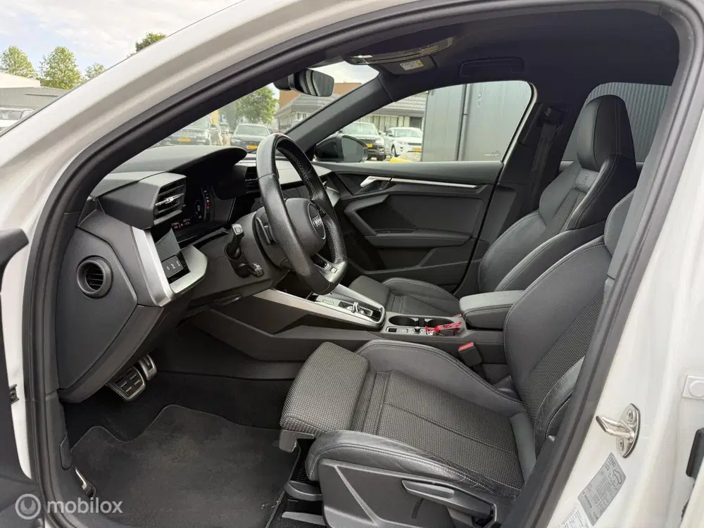 Audi A3 30 TFSI S-Line MAXTON uit 2021, foto 12
