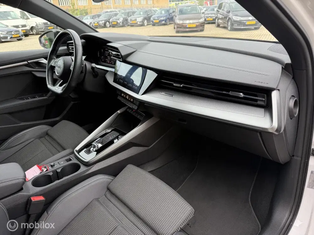 Audi A3 30 TFSI S-Line MAXTON uit 2021, foto 15