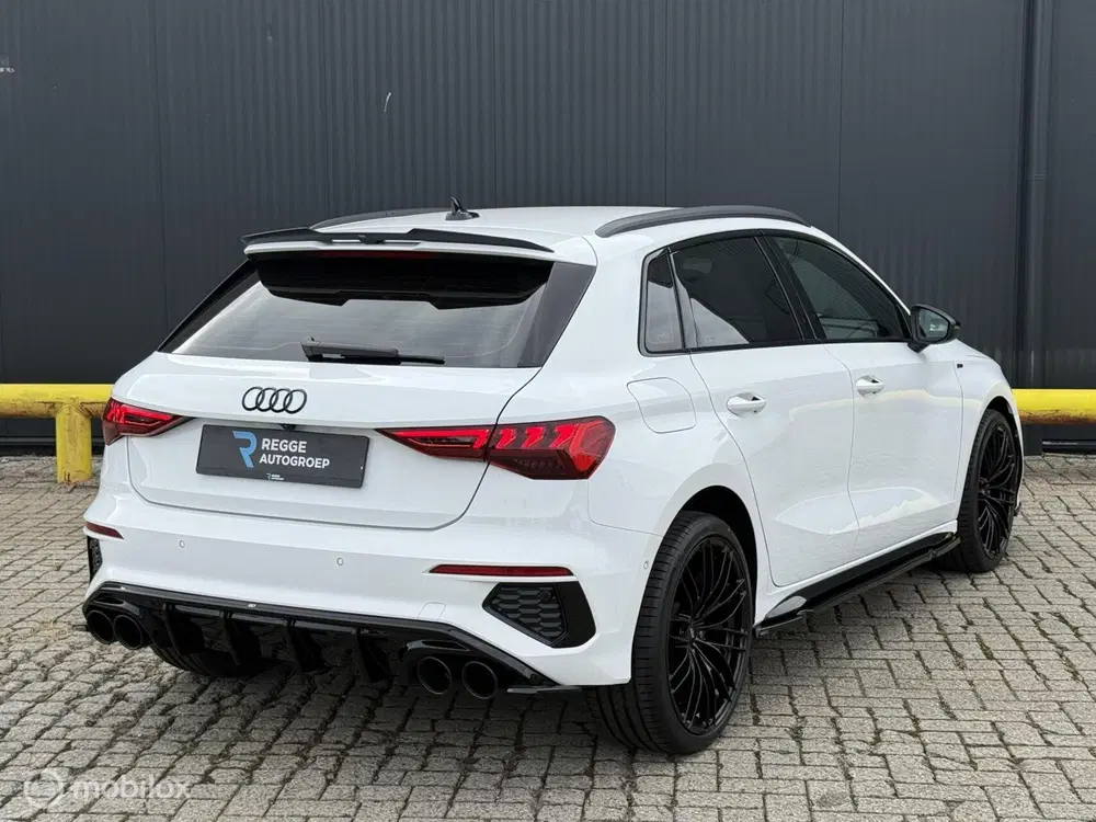 Audi A3 30 TFSI S-Line MAXTON uit 2021, foto 3