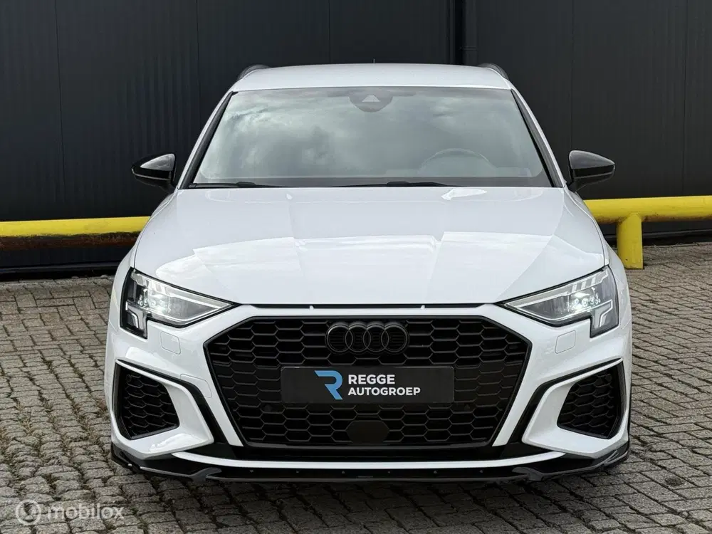 Audi A3 30 TFSI S-Line MAXTON uit 2021, foto 6
