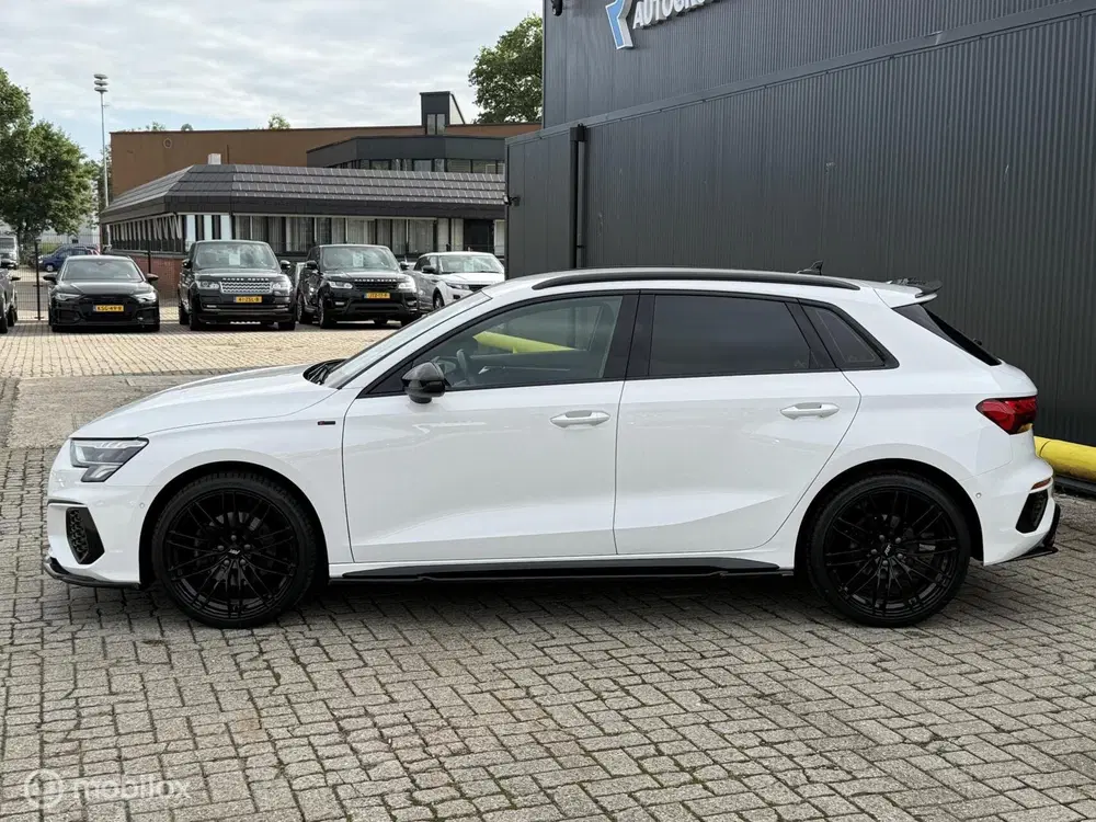 Audi A3 30 TFSI S-Line MAXTON uit 2021, foto 8
