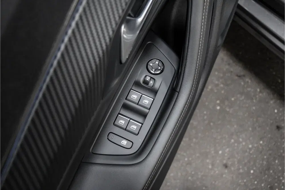 Peugeot 508 1.6 HYbrid 225PK GT Pack Business uit 2023, foto 11