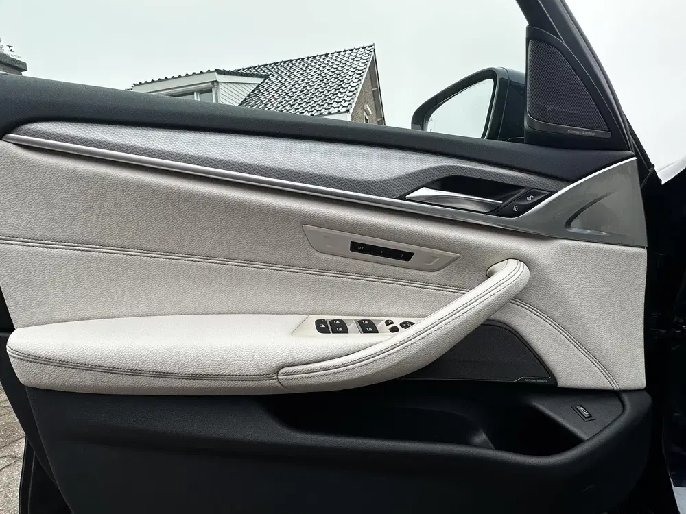 BMW 5-serie 2.0D M-Sport High Executive uit 2020, foto 11