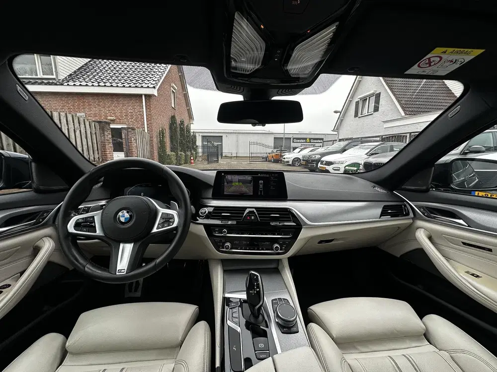 BMW 5-serie 2.0D M-Sport High Executive uit 2020, foto 2