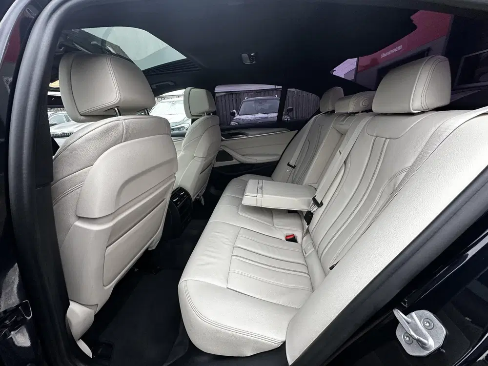 BMW 5-serie 2.0D M-Sport High Executive uit 2020, foto 6