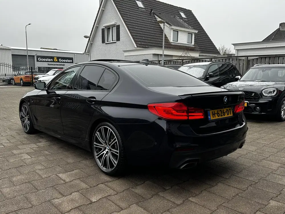 BMW 5-serie 2.0D M-Sport High Executive uit 2020, foto 7