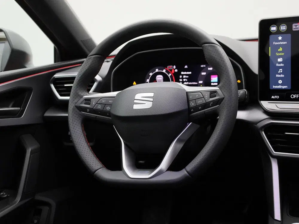 SEAT Leon 1.5 TSI e-Hybrid FR Business 204 PK uit 2026, foto 10