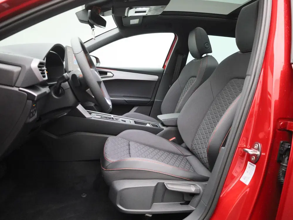 SEAT Leon 1.5 TSI e-Hybrid FR Business 204 PK uit 2026, foto 11