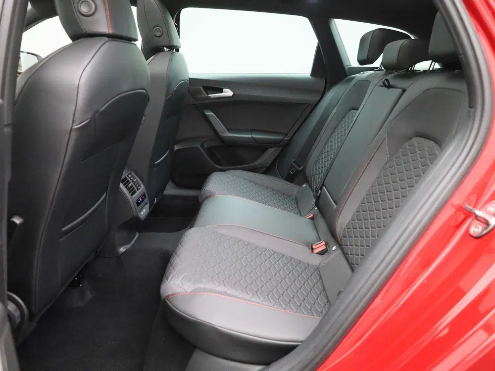 SEAT Leon 1.5 TSI e-Hybrid FR Business 204 PK uit 2026, foto 12