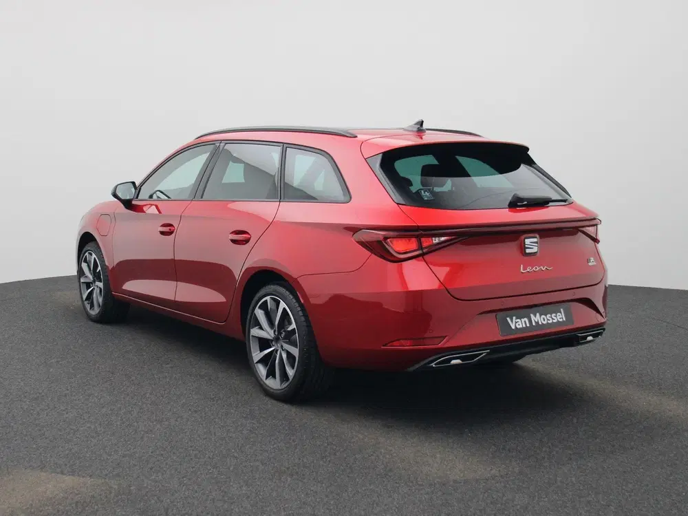 SEAT Leon 1.5 TSI e-Hybrid FR Business 204 PK uit 2026, foto 2
