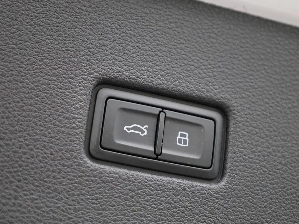 Audi Q8 55 TFSI e quattro Pro Line 381 PK l Adapti uit 2023, foto 15