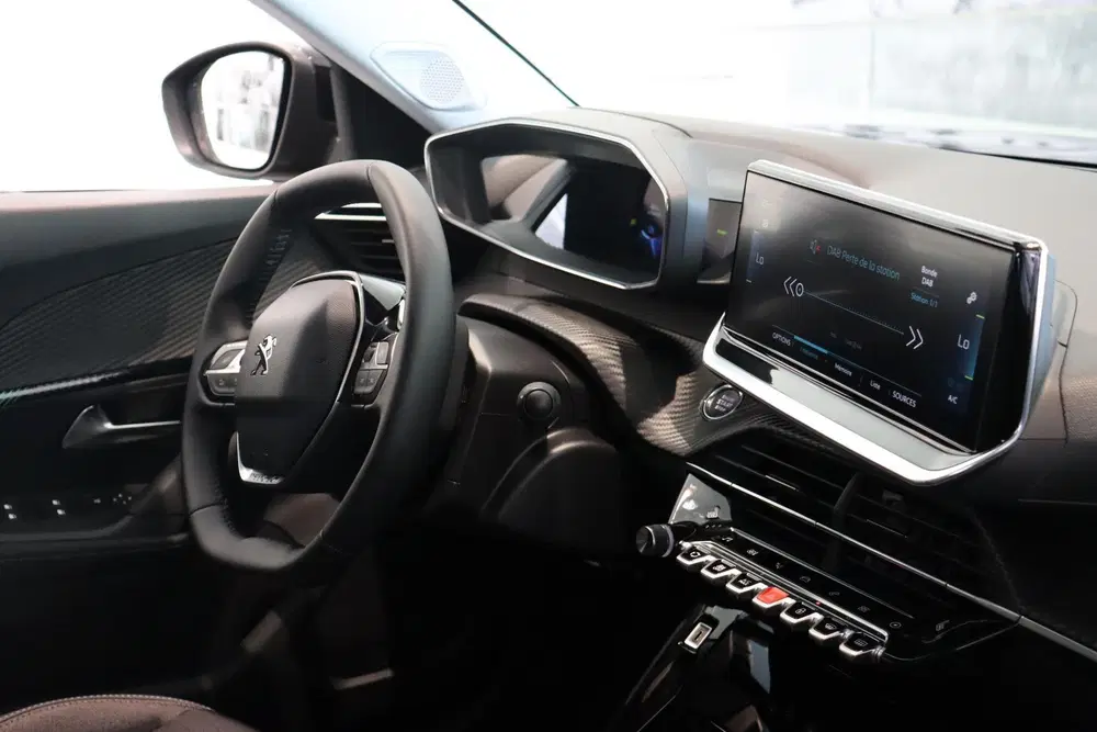 Peugeot 2008 EV Allure Pack 50 kWh uit 2023, foto 11