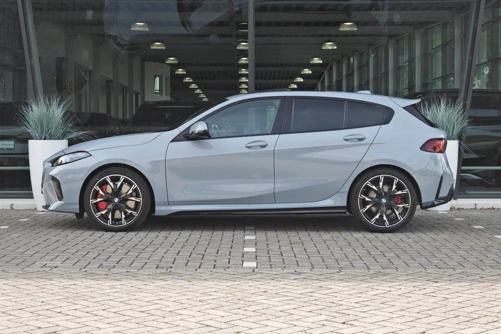 BMW 1-serie 120 M Sport Automaat uit 2026, foto 11