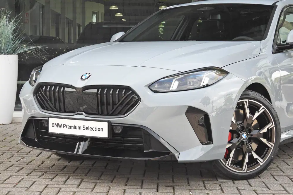BMW 1-serie 120 M Sport Automaat uit 2026, foto 2