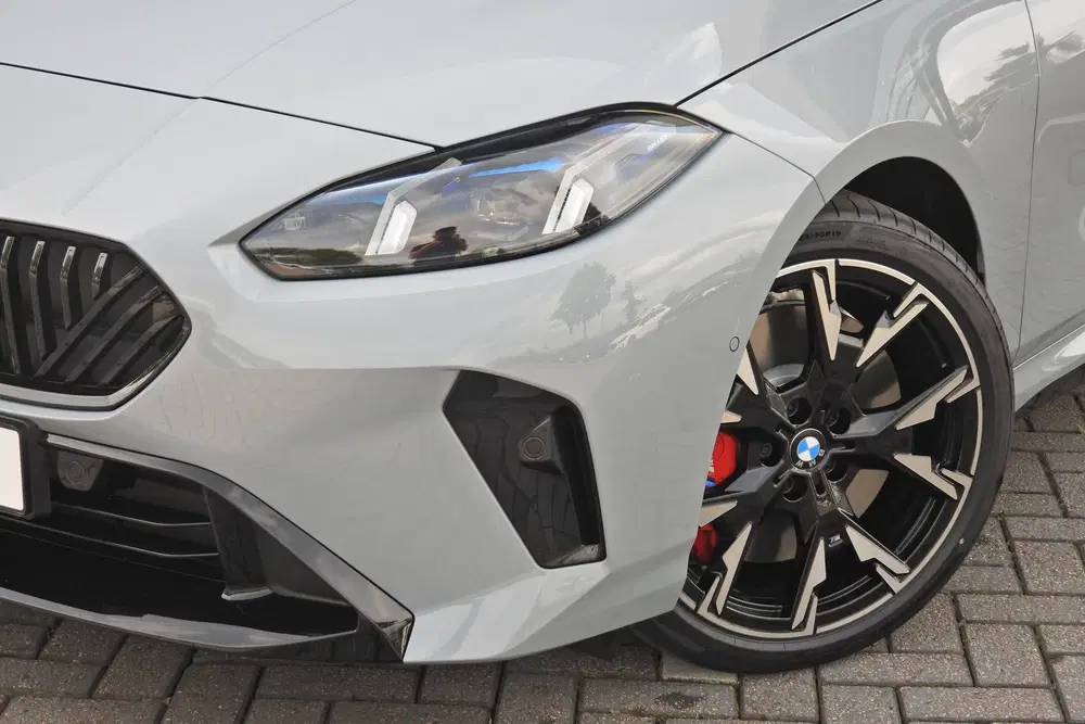 BMW 1-serie 120 M Sport Automaat uit 2026, foto 3