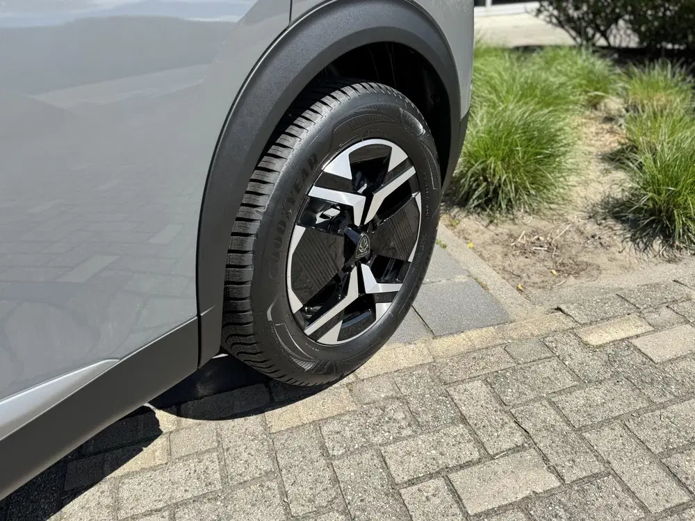 Peugeot 2008 PureTech 100 Allure l Vision & Drive Assis uit 2025, foto 10