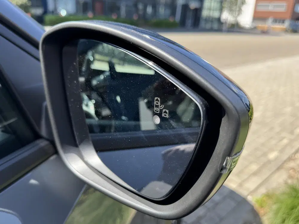 Peugeot 2008 PureTech 100 Allure l Vision & Drive Assis uit 2025, foto 15