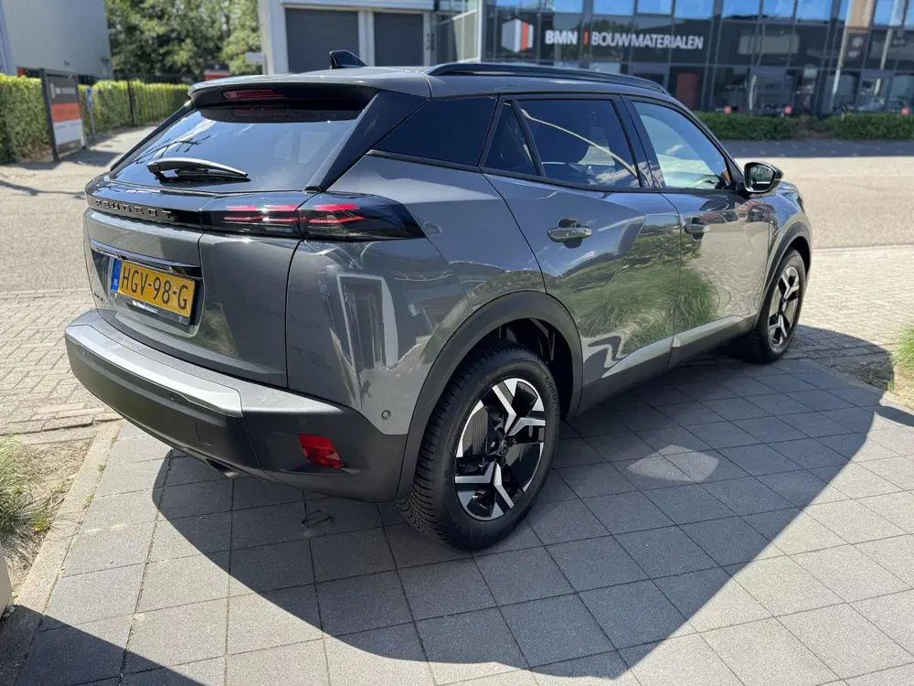 Peugeot 2008 PureTech 100 Allure l Vision & Drive Assis uit 2025, foto 4