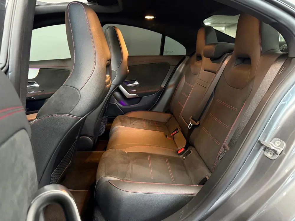 Mercedes-Benz CLA 180 Star Edition AMG Line uit 2024, foto 13