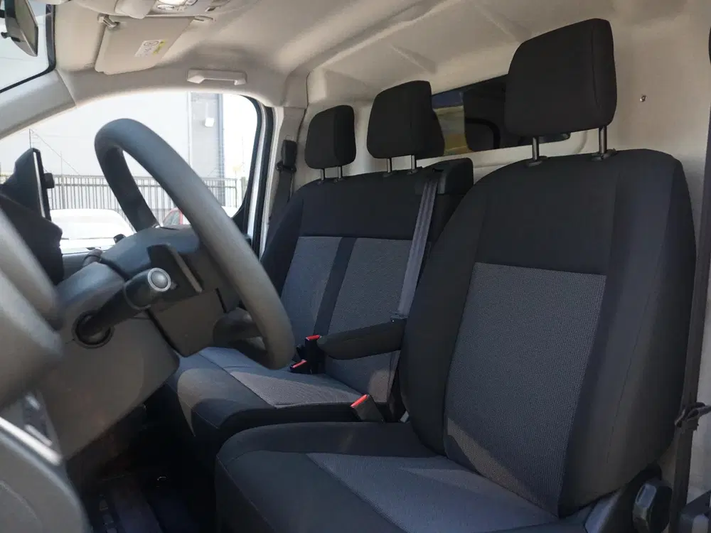 Opel Vivaro L2 75 kWh uit 2025, foto 11
