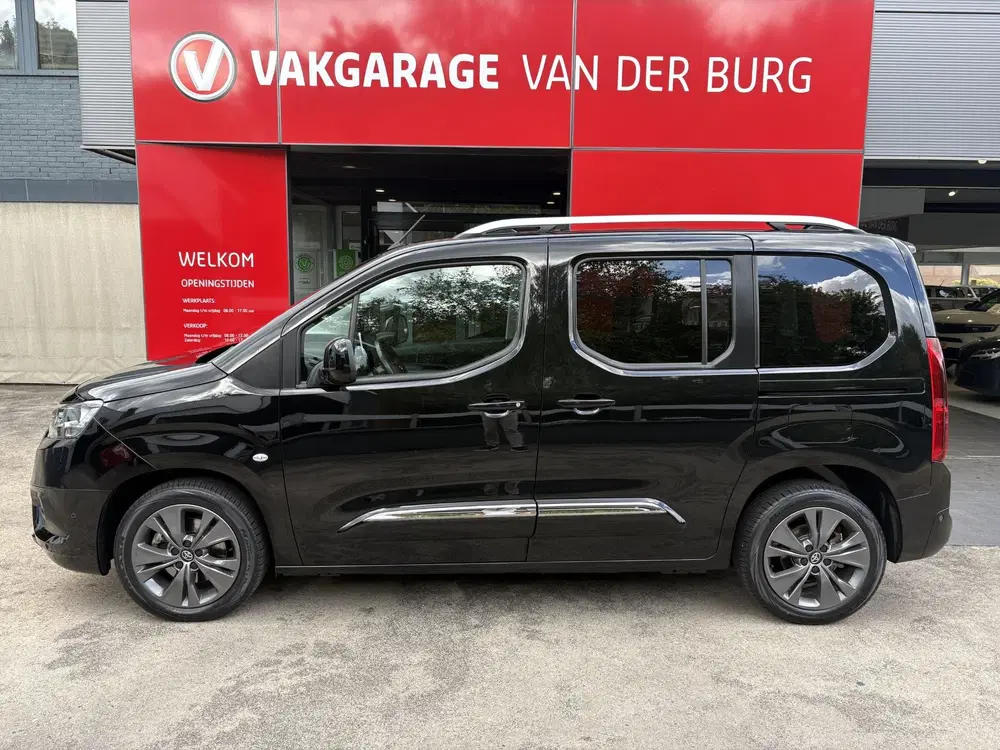 Toyota Proace City 1.2 Turbo Dynamic uit 2022, foto 3