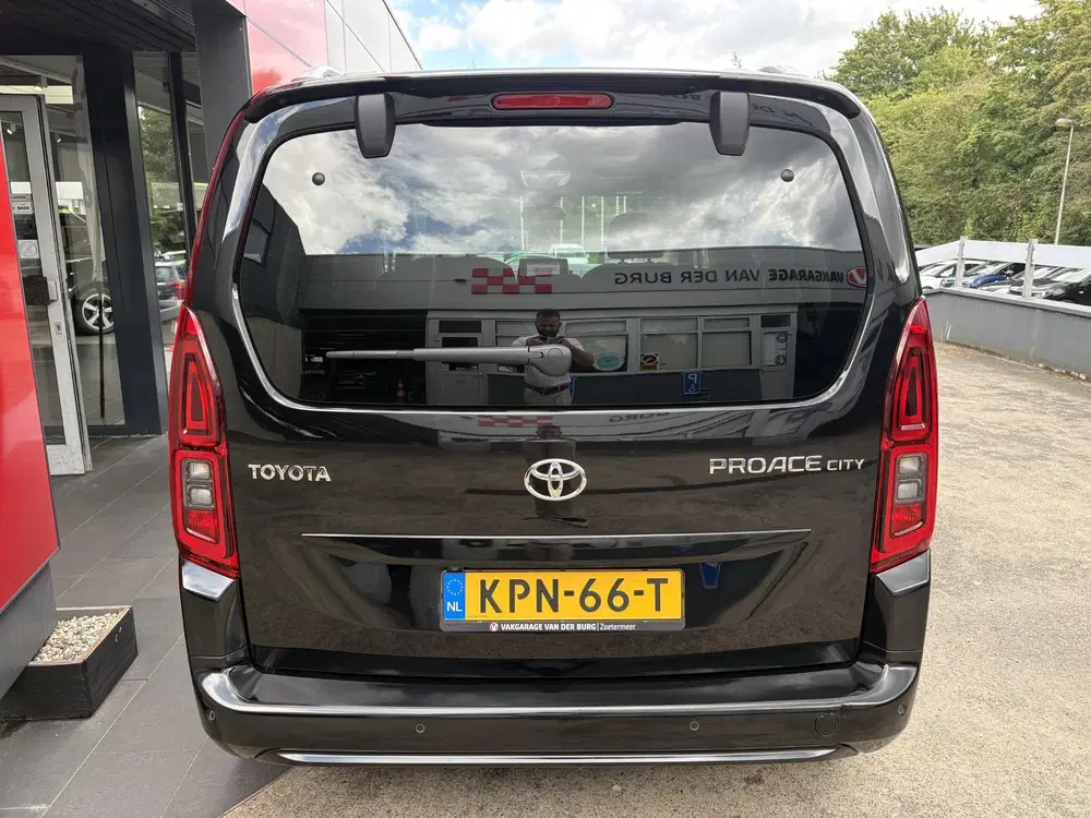 Toyota Proace City 1.2 Turbo Dynamic uit 2022, foto 6