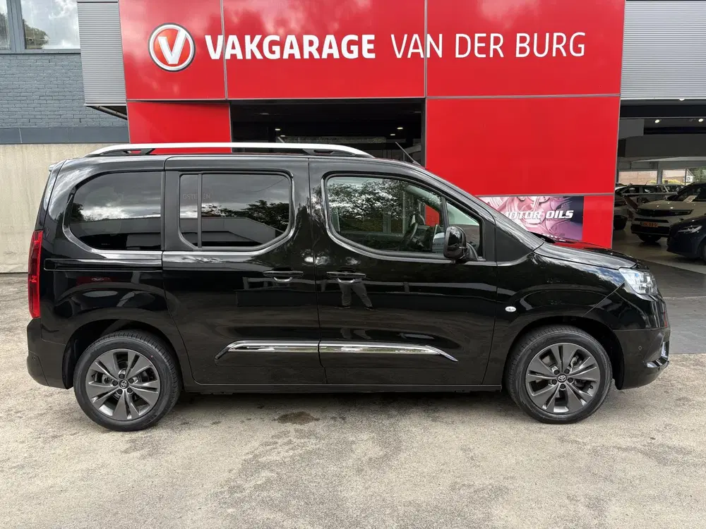 Toyota Proace City 1.2 Turbo Dynamic uit 2022, foto 8