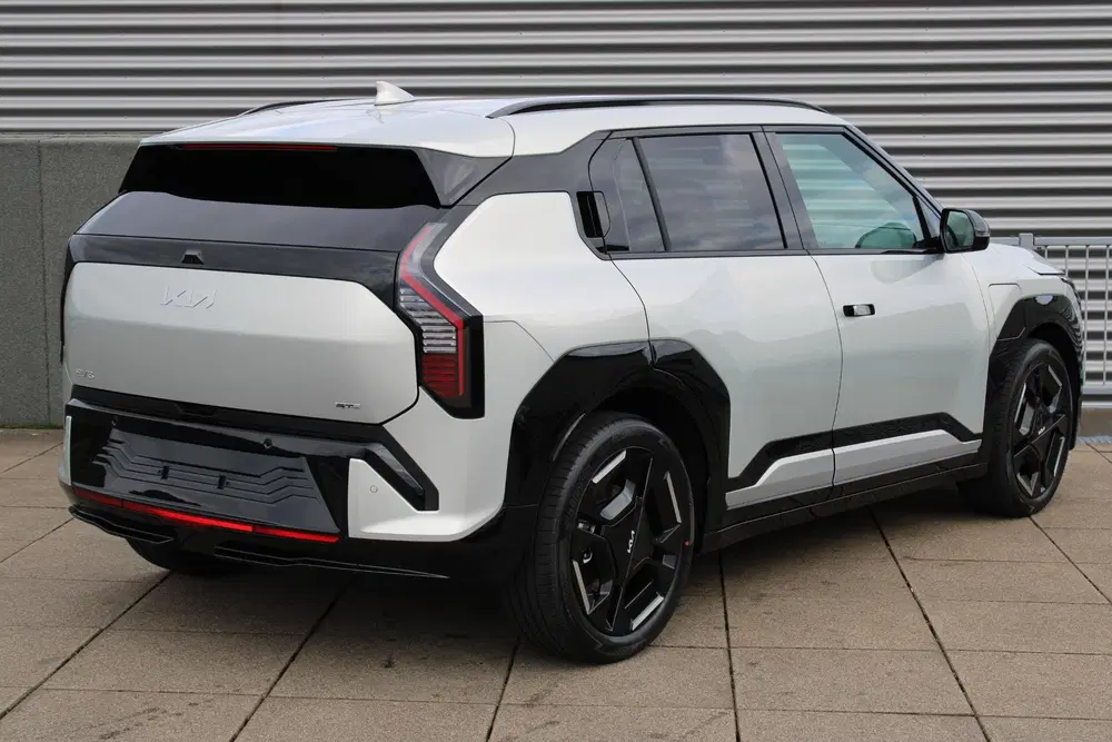 Kia EV3 Diverse uitvoeringen en kleuren leverbaar uit 2026, foto 15