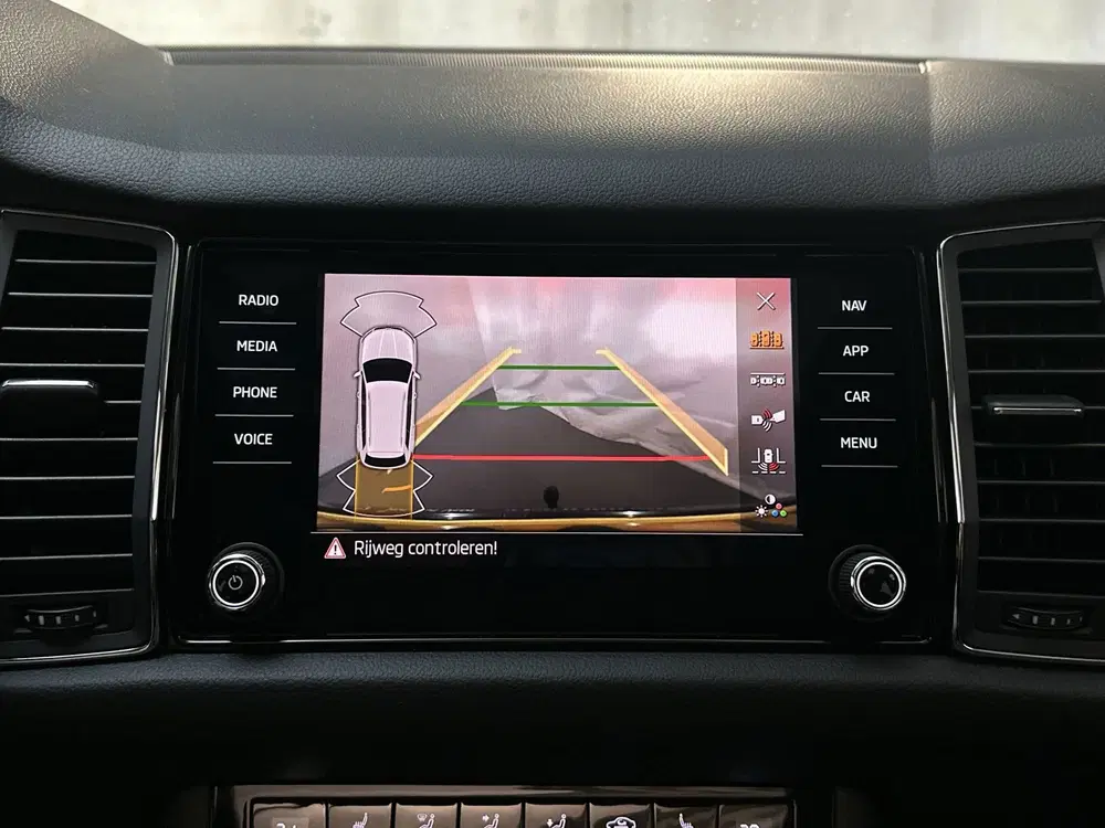 Skoda Kodiaq 1.5 TSI 150pk DSG Business Edition Panoram uit 2020, foto 5