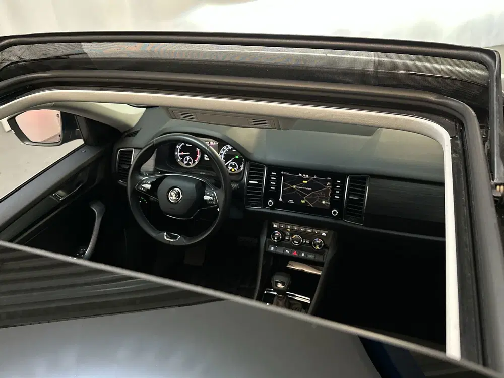 Skoda Kodiaq 1.5 TSI 150pk DSG Business Edition Panoram uit 2020, foto 9