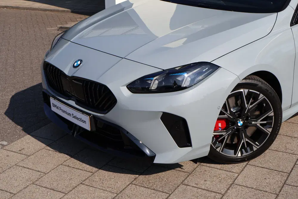 BMW 1-serie 120 Automaat uit 2026, foto 2