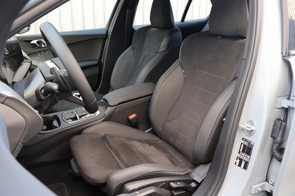 BMW 1-serie 120 Automaat uit 2026, foto 3