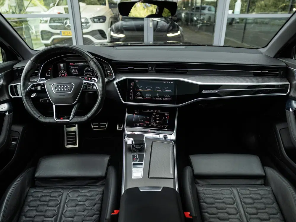 Audi RS6 4.0 TFSI quattro uit 2021, foto 11