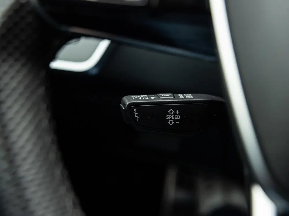 Audi RS6 4.0 TFSI quattro uit 2021, foto 14