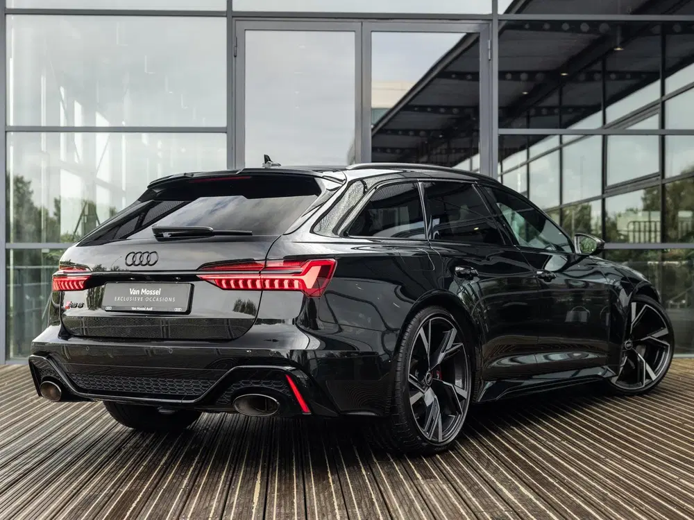 Audi RS6 4.0 TFSI quattro uit 2021, foto 6